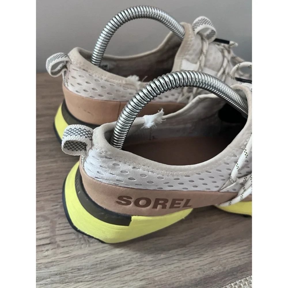 Sorel Women's Size 7.5 KINETIC Impact Wonder Lace Sneakers Lightweight Yellow O1